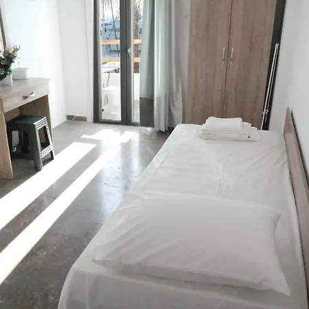 Seaview City Center Apartment *